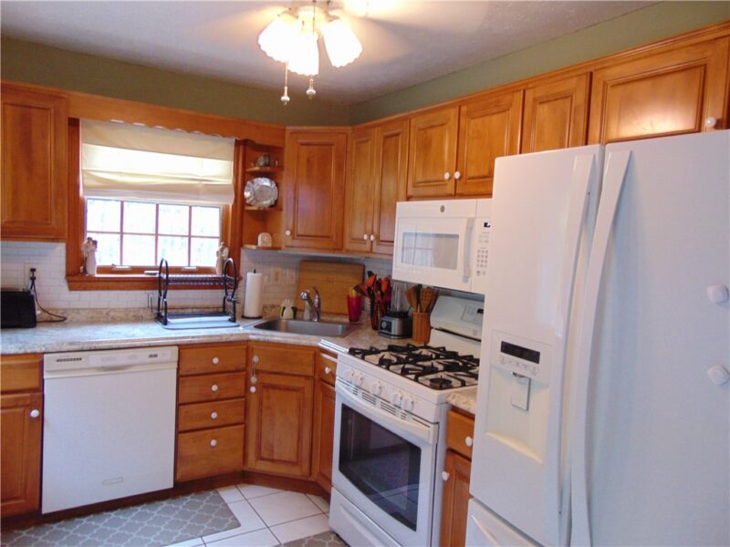 191 Buttermilk Hollow Rd — photo 2