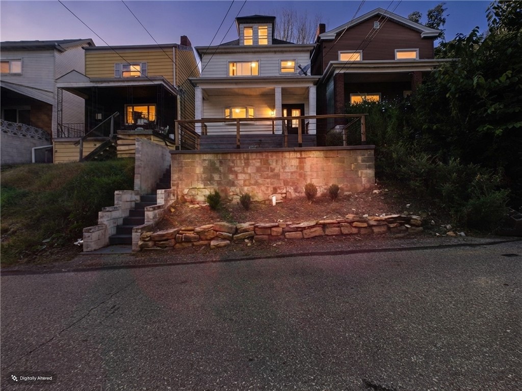 1872 Greenleaf St — photo 1