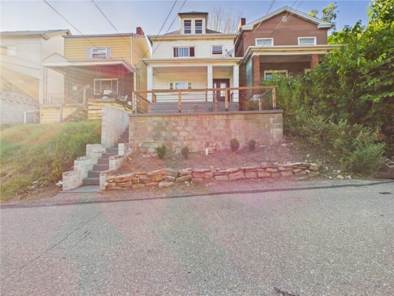 1872 Greenleaf St — photo 2