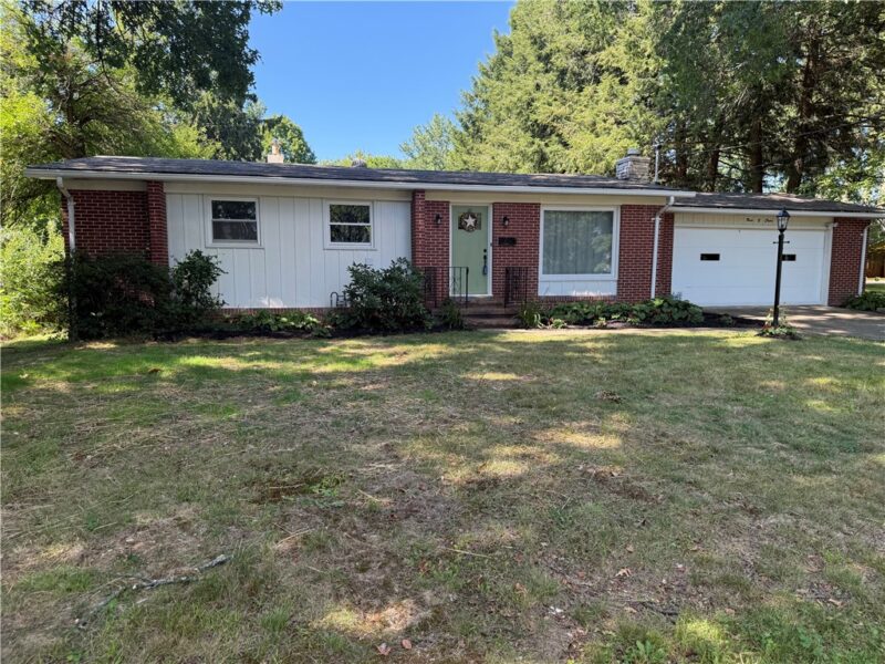 308 Orlando Ave — photo 2