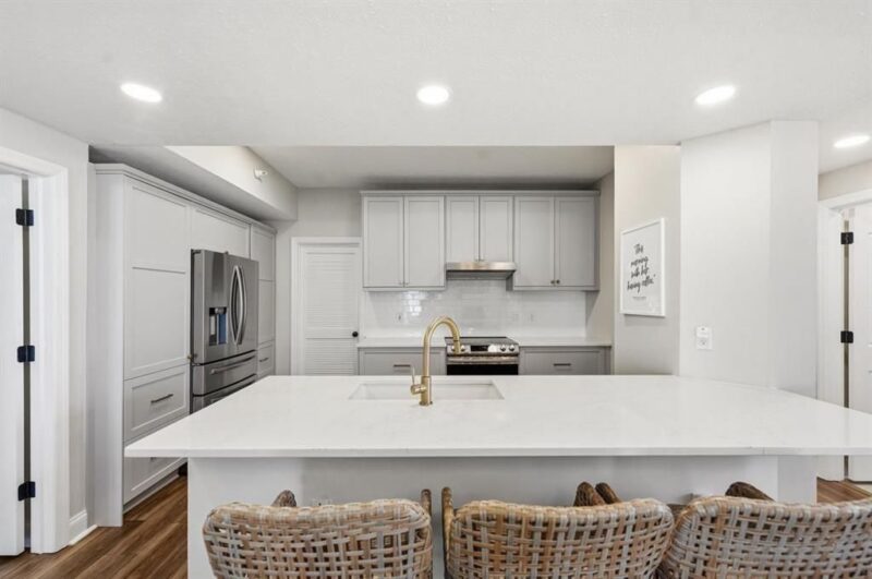 244 Adams Pointe Blvd. 6 — photo 2