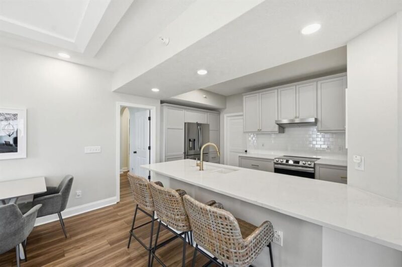 244 Adams Pointe Blvd. 6 — photo 3