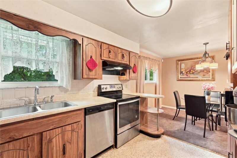 7916 Orlan Place — photo 5