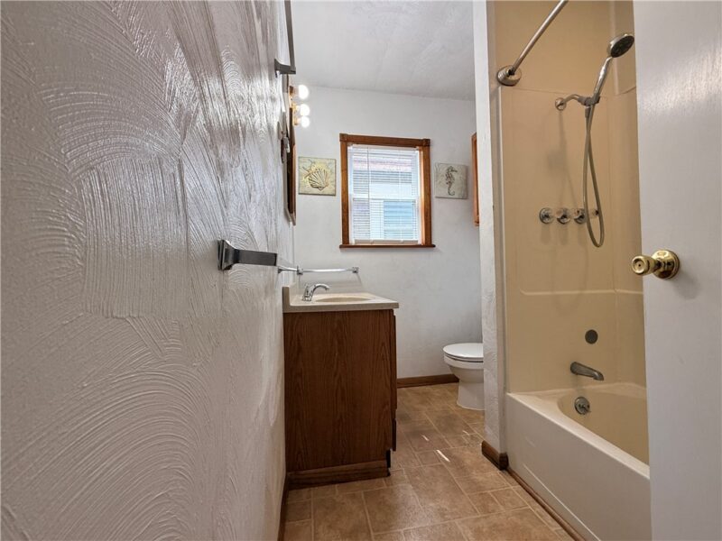 139 Queen St — photo 7