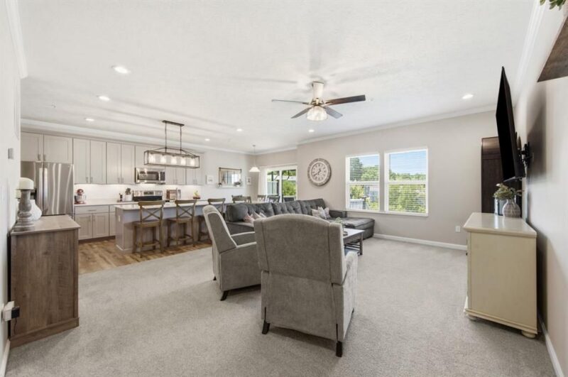 2505 Canterbury Dr — photo 5