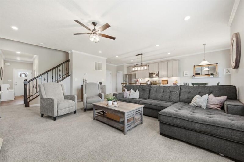 2505 Canterbury Dr — photo 7