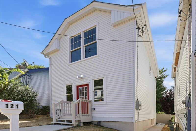 121 Newett St — photo 3