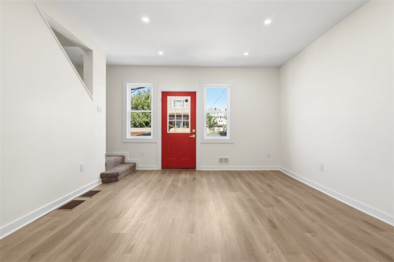 121 Newett St — photo 7