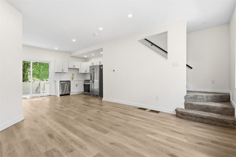 121 Newett St — photo 8