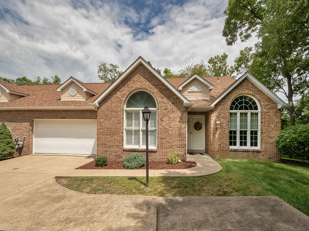204 Country View DRIVE — photo 1