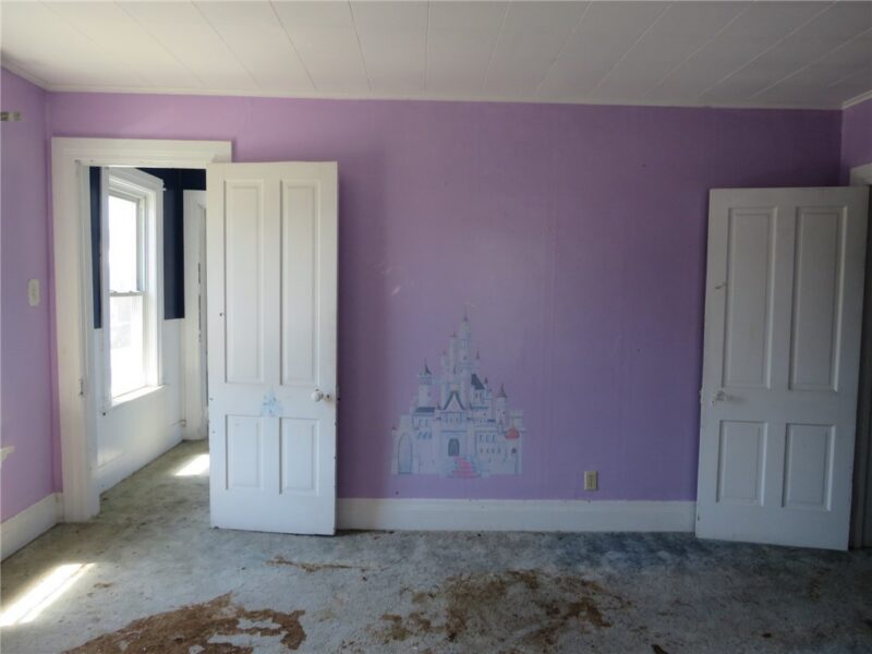729 10th Ave — photo 7