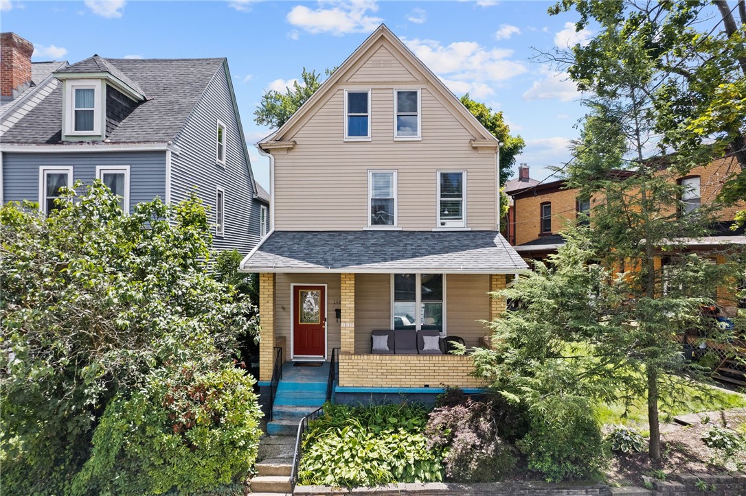 200 Union St — photo 1