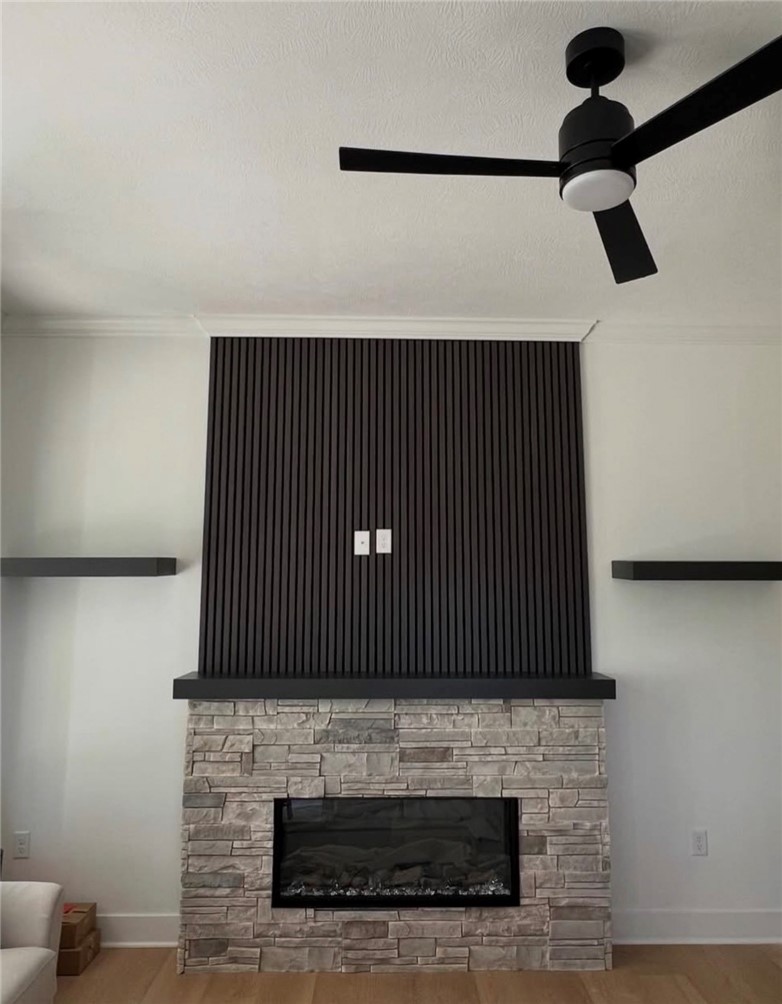233 Saunders Station — photo 8