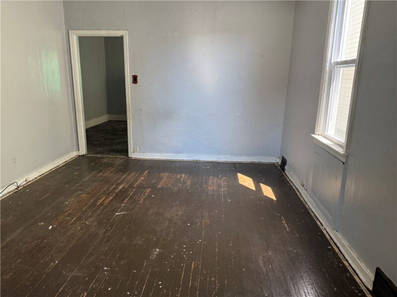 433 Euclid Ave — photo 4
