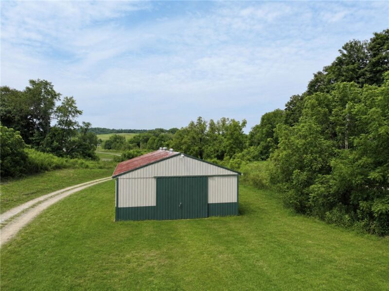 400 Walker Lane — photo 3