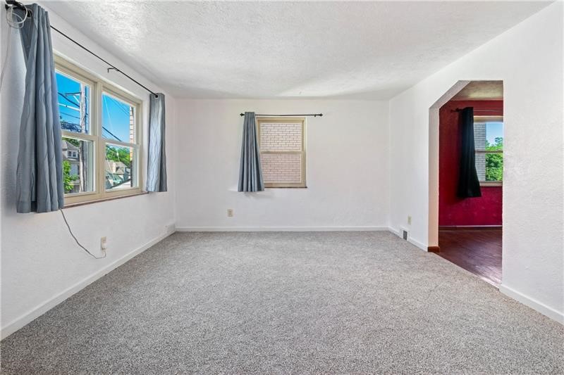 1111 Bellaire Ave — photo 5