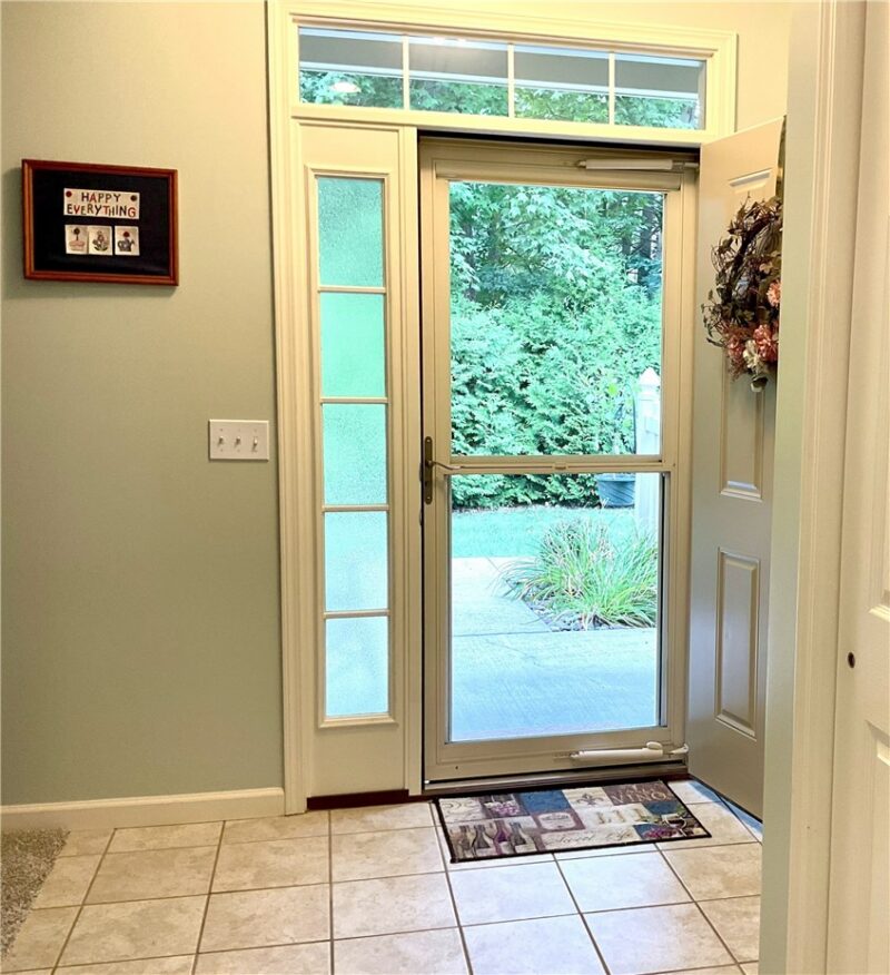 264 Stonegate Blvd — photo 8