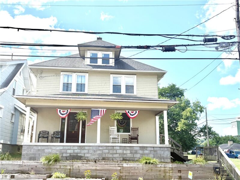 745 Todd Avenue — photo 3