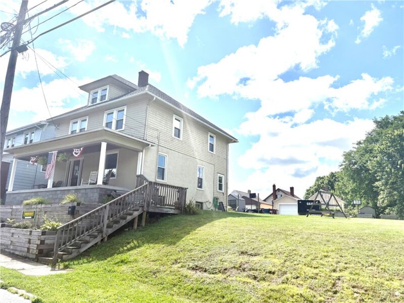 745 Todd Avenue — photo 4