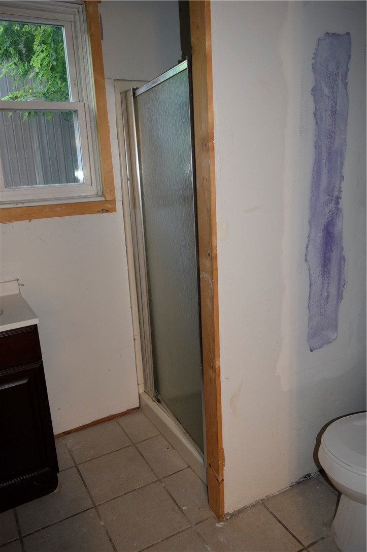 220 Mckee Ave — photo 8