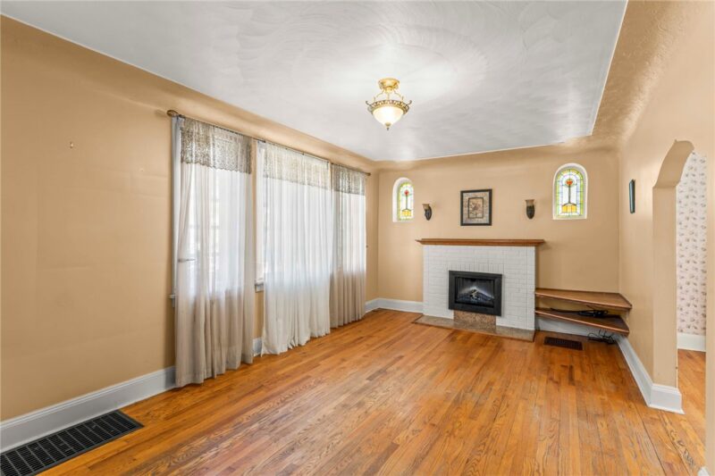 103 Dewey Ave — photo 8