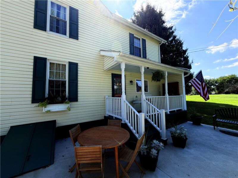 718 Skylark Dr — photo 3