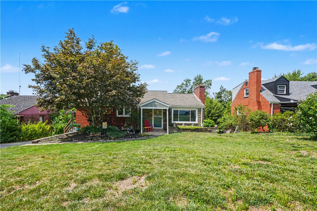 1242 Arrowood Dr — photo 1