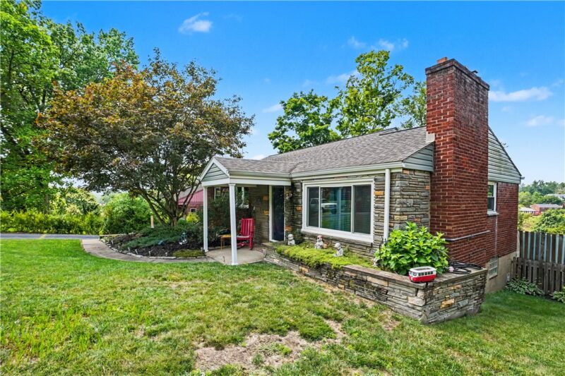 1242 Arrowood Dr — photo 5