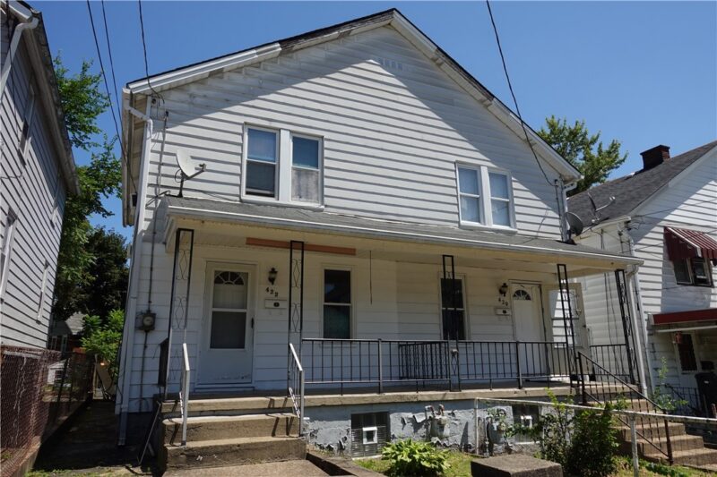 420/422 Sarah St — photo 4
