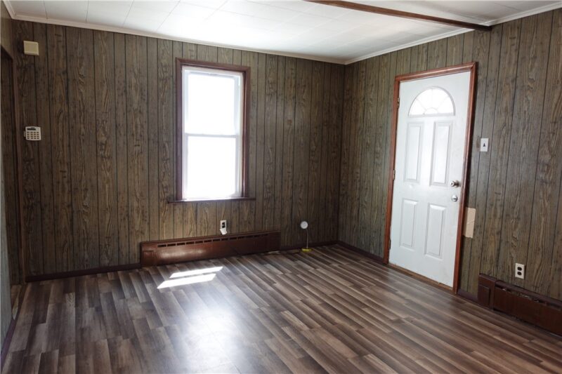 420/422 Sarah St — photo 7