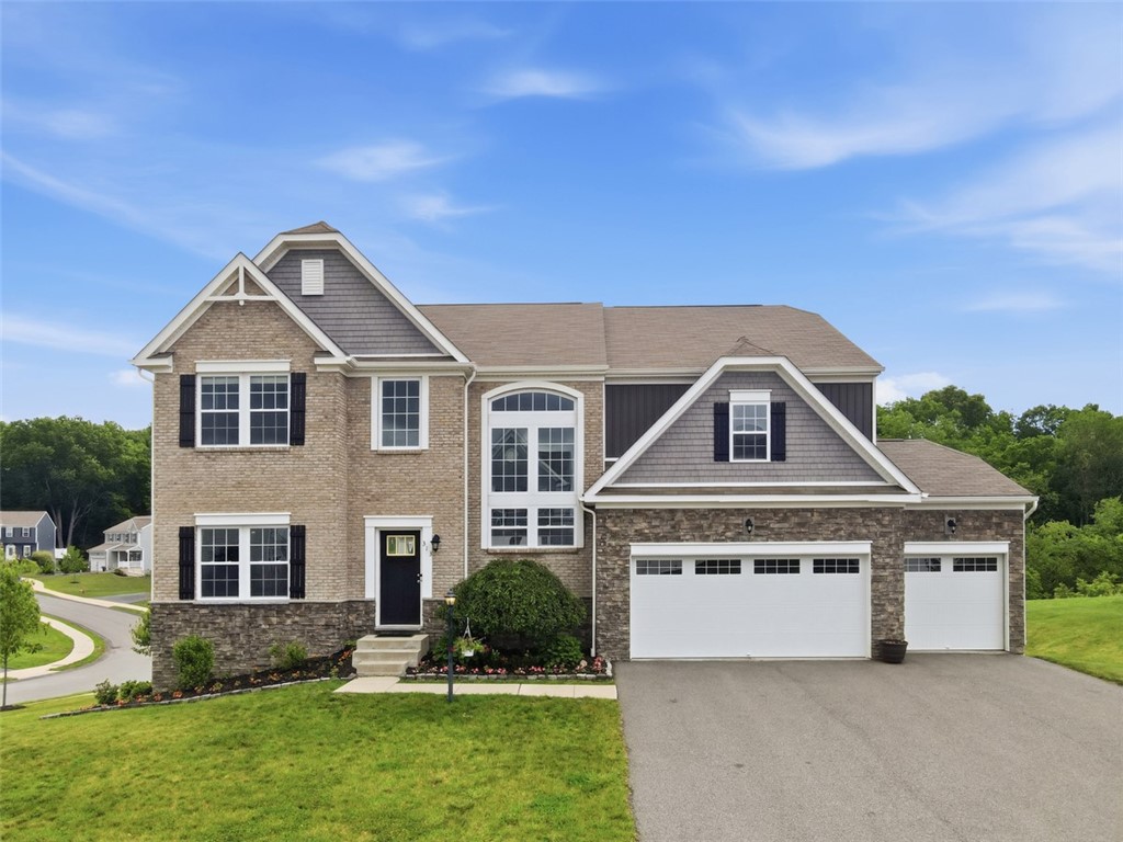 313 Regent Ct — photo 1