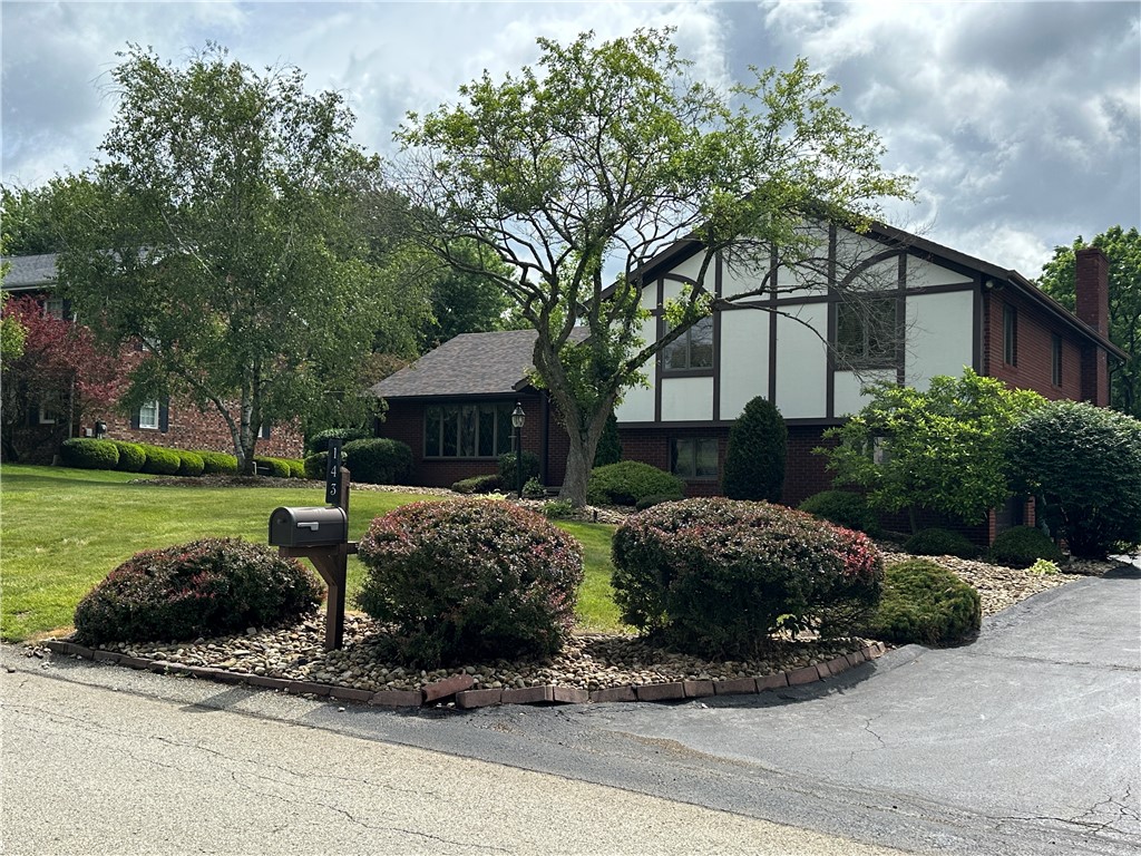 143 Heritage Hills Road — photo 1