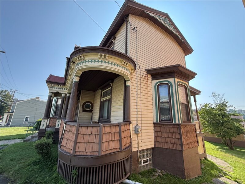 209 5th Ave — photo 3