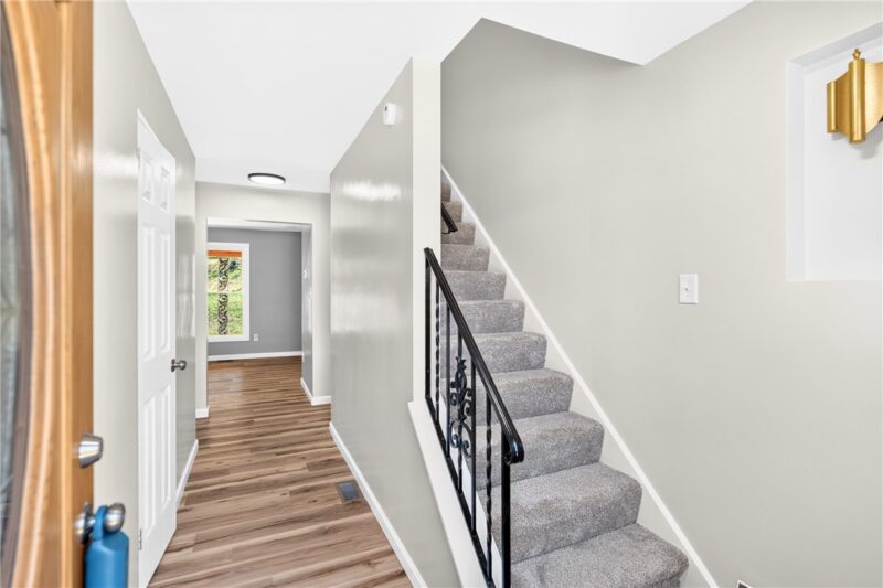 4448 Valley View St — photo 4