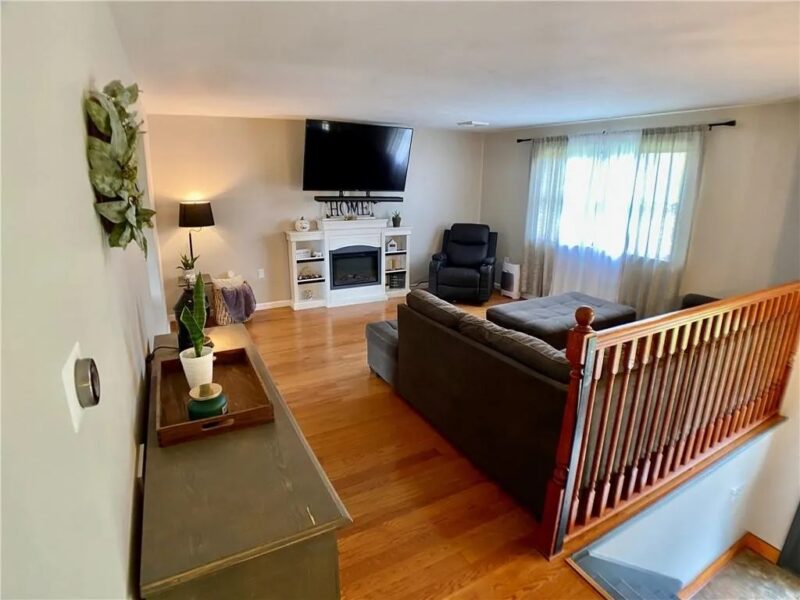 174 Hague Ln — photo 2