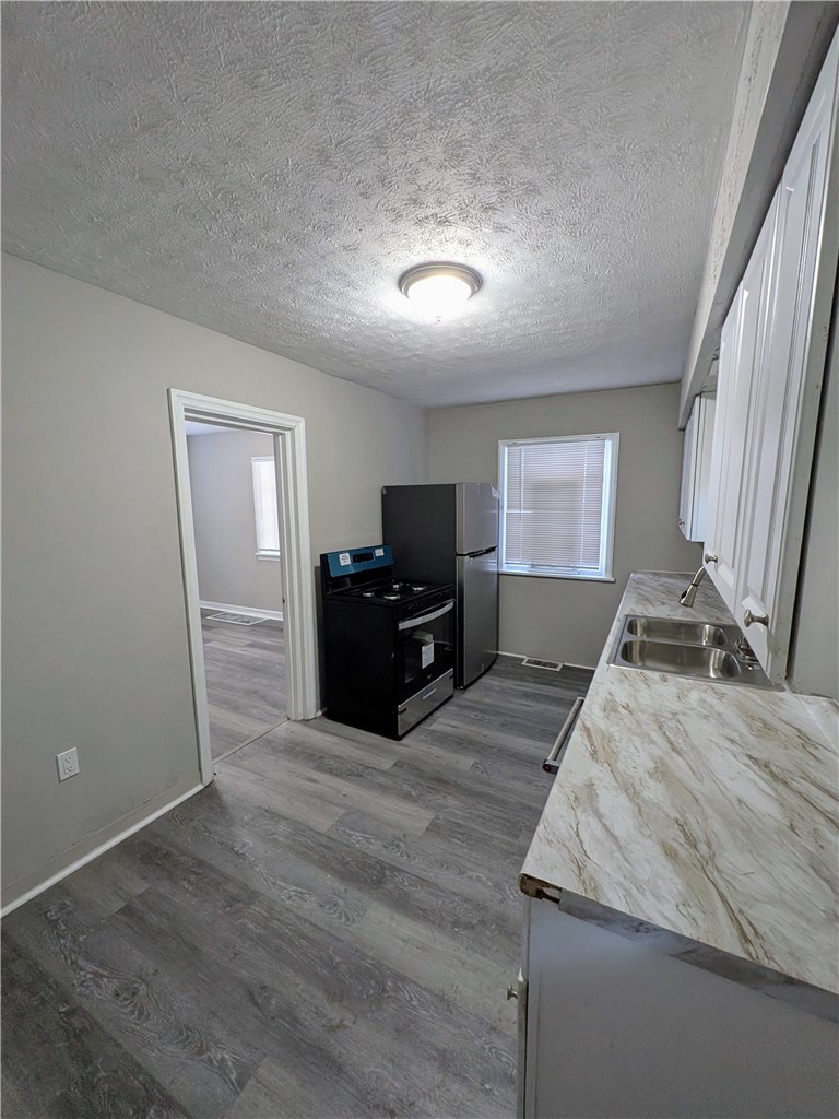 1421 Meadow Street — photo 7