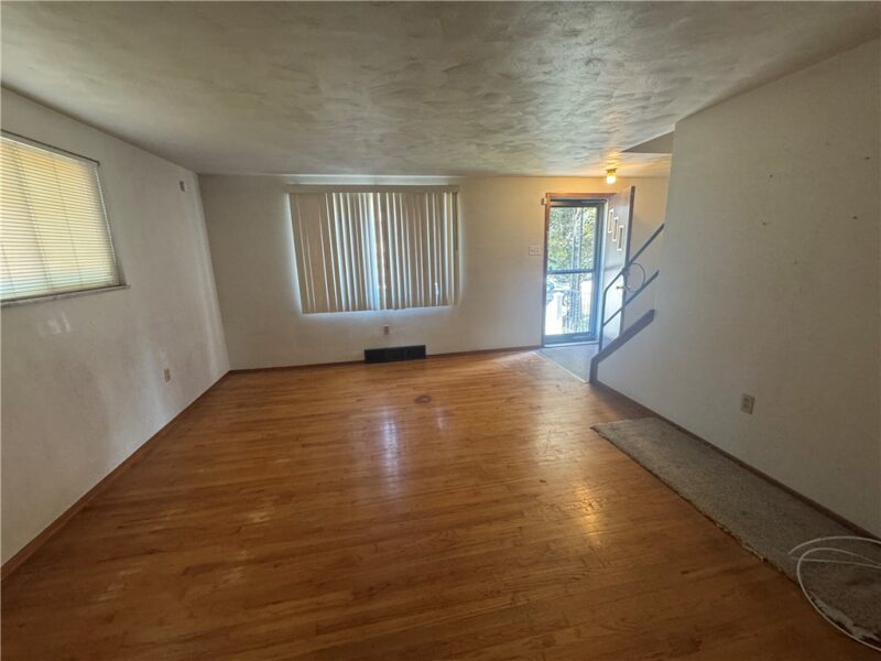 216 Shenandoah Dr — photo 3