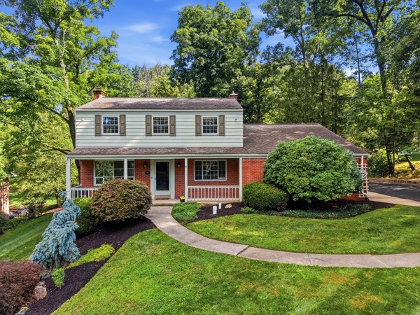 439 Manor Rd