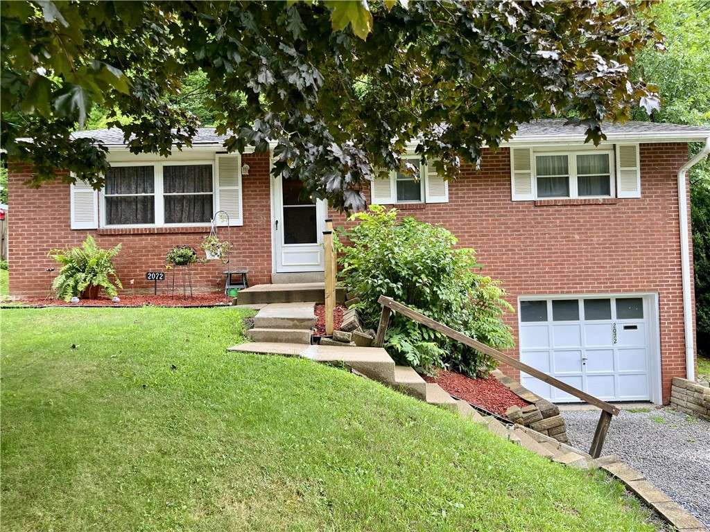 2072 Holiday Park Dr — photo 1