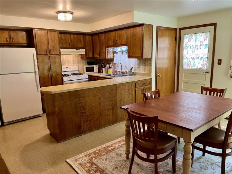 2072 Holiday Park Dr — photo 7