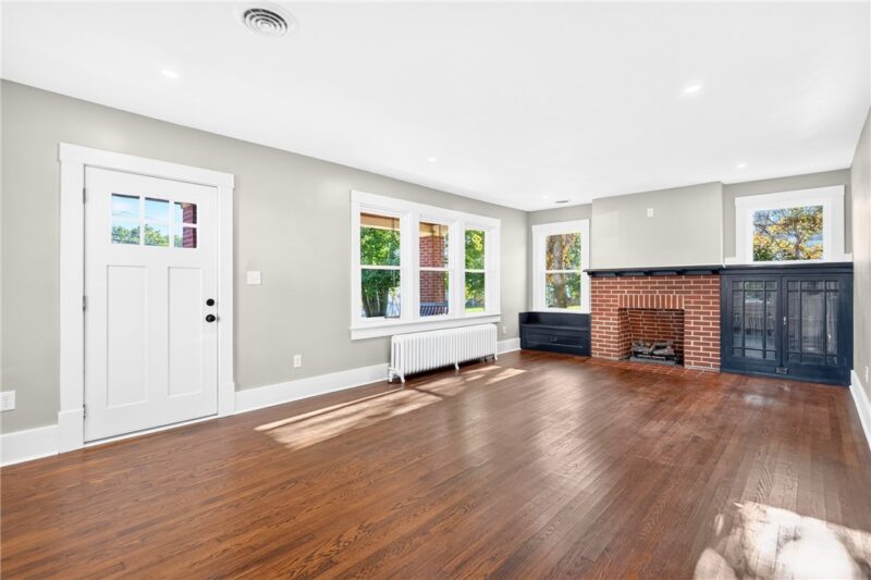 611 W Ingomar Rd — photo 5