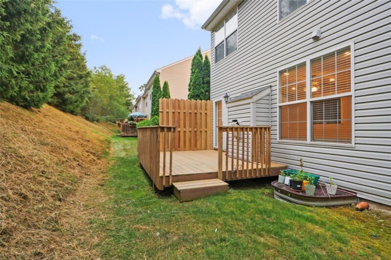 10550 Cherry Grove Ct — photo 2