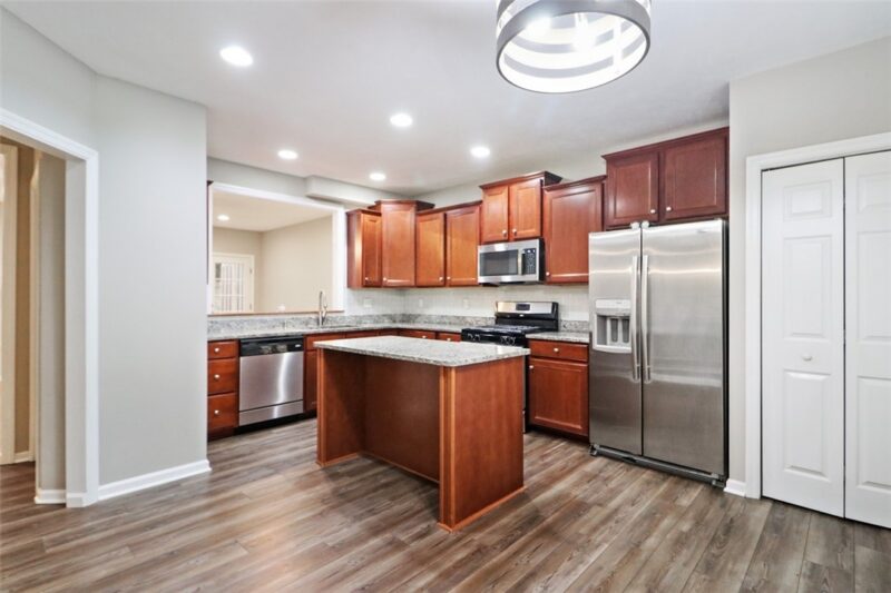 10550 Cherry Grove Ct — photo 7