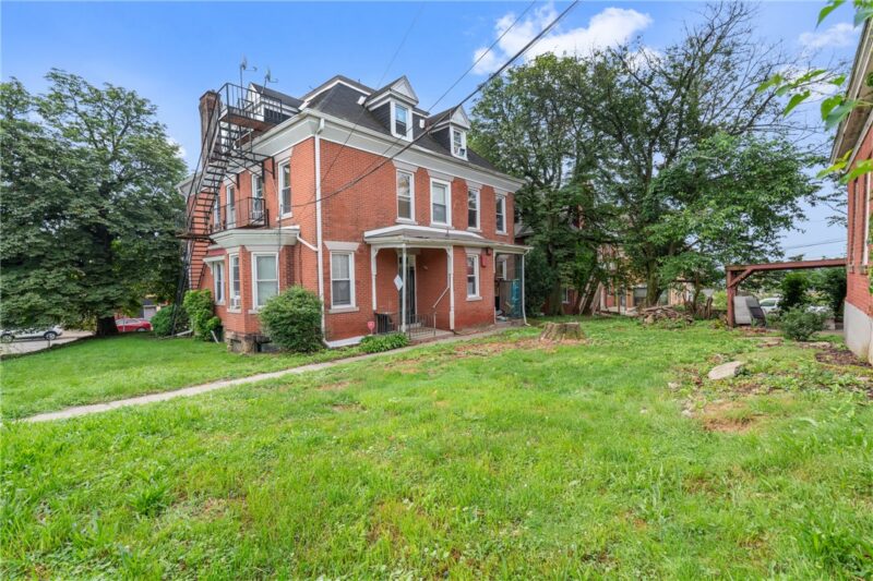 718 Brownsville Rd — photo 5