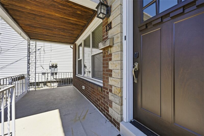 131 Olympia St — photo 4