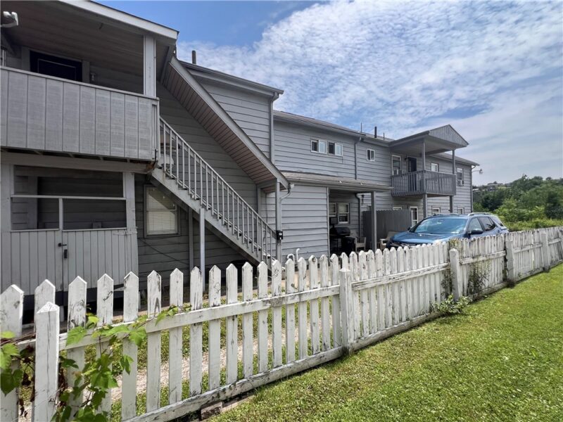 2518 Walnut St — photo 6