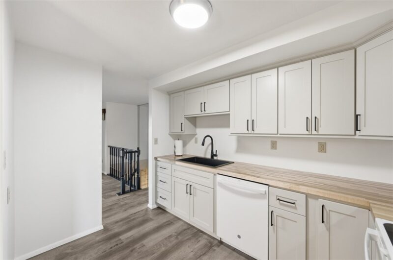110 Carnegie Drive — photo 4