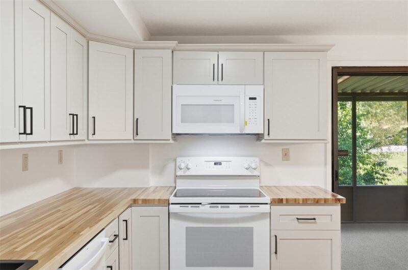110 Carnegie Drive — photo 5