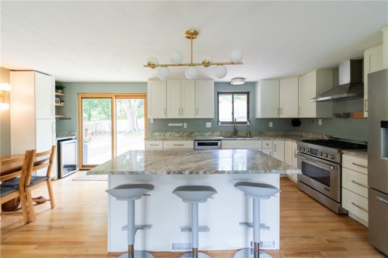 615 Greenspring Dr — photo 8