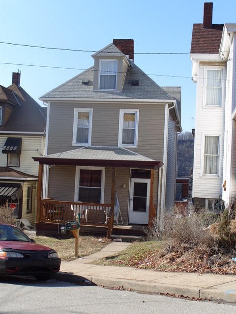 143 Ridge Ave — photo 1